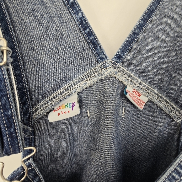 Vintage Disney Y2K Winnie the Pooh “don’t Bug Me” embroidered overall shorts 20W - Picture 3 of 9